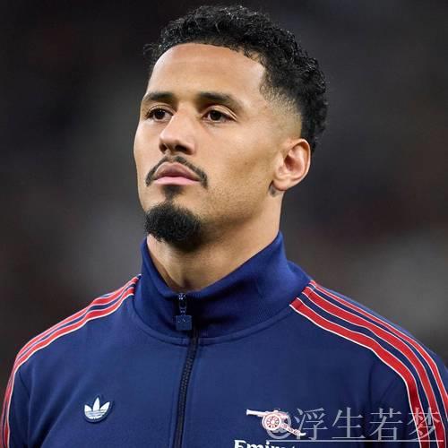 记者莫雷托透露皇马计划六月免签中卫 记者莫雷托透露皇马计划六月免签中卫